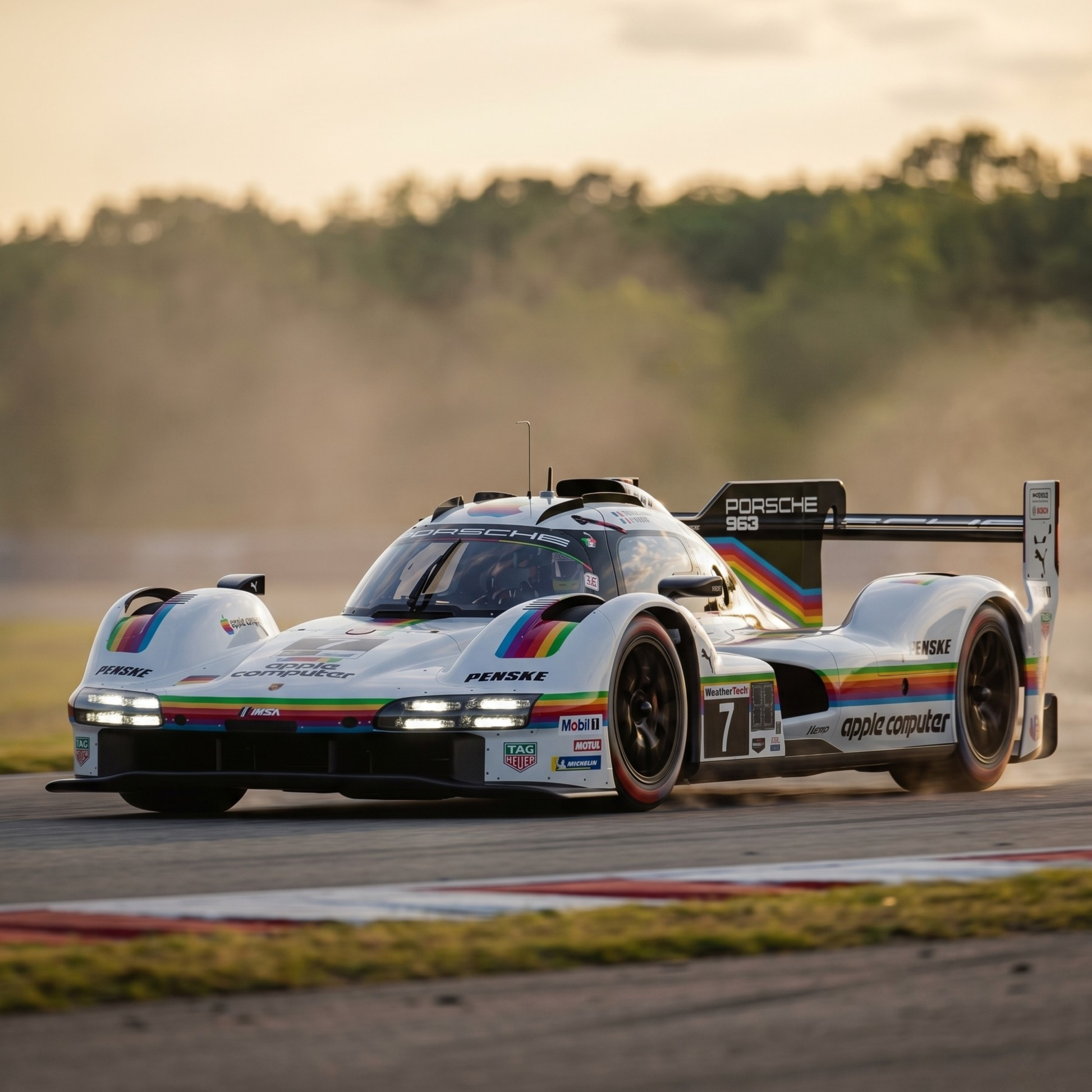 936 retro apple livery